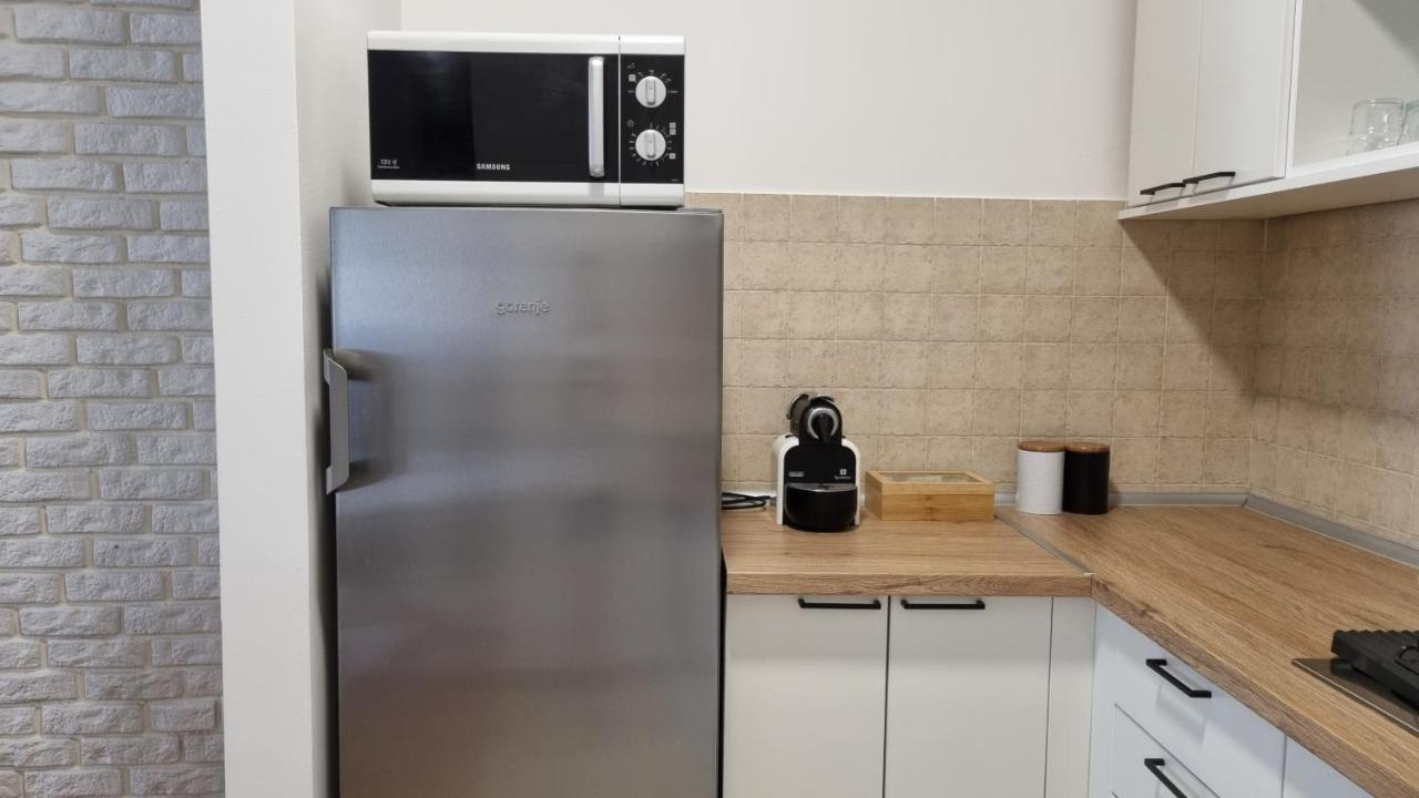 נובי סאד Grove Apartment + Free Parking מראה חיצוני תמונה