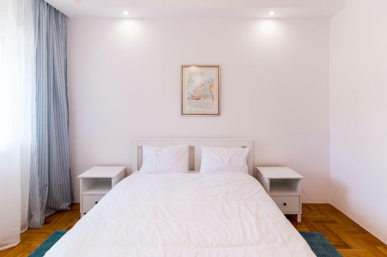 נובי סאד Grove Apartment + Free Parking מראה חיצוני תמונה