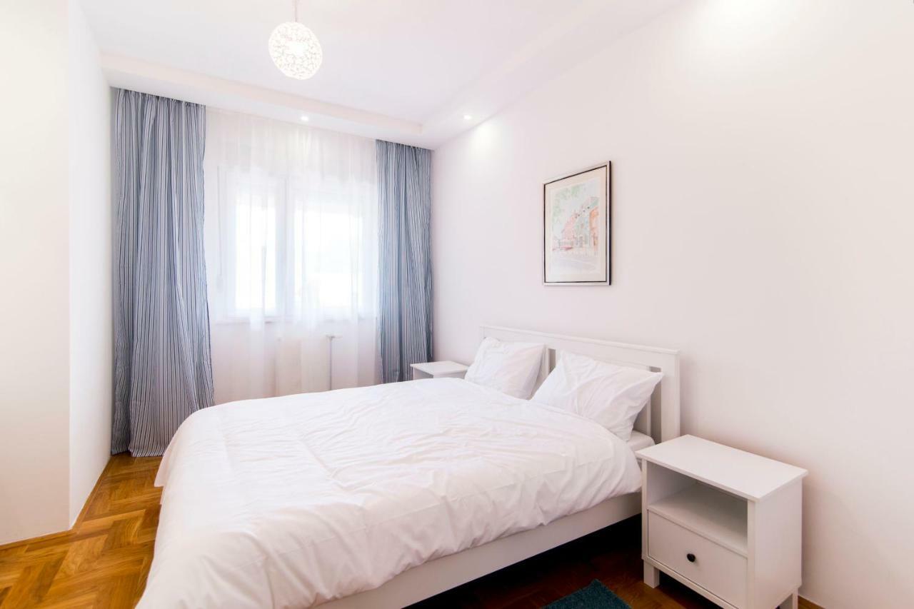 נובי סאד Grove Apartment + Free Parking מראה חיצוני תמונה